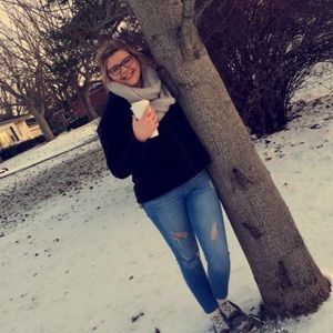 Meet your Posher, Haley